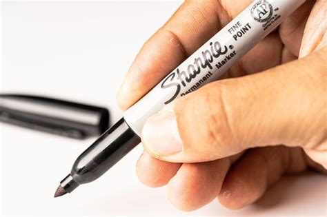 pen for writing on metal